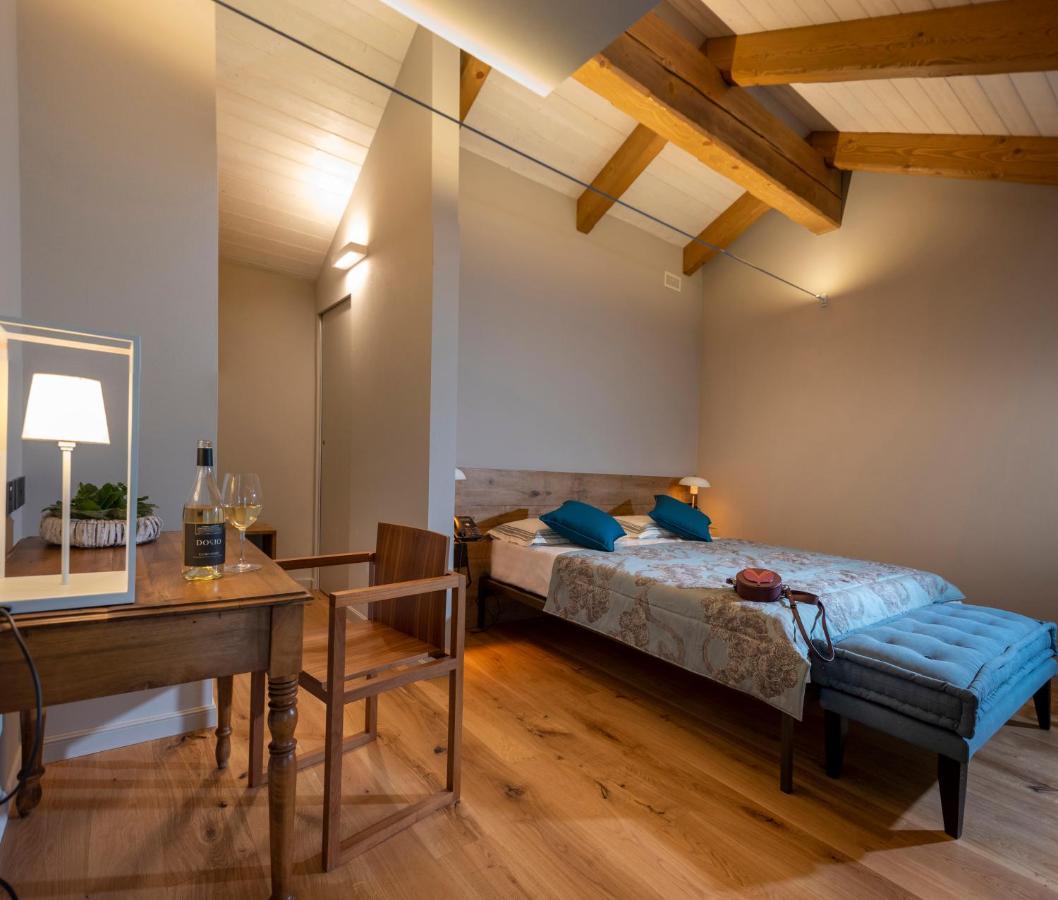 Antica Dimora Dosio Bed and Breakfast La Morra Buitenkant foto
