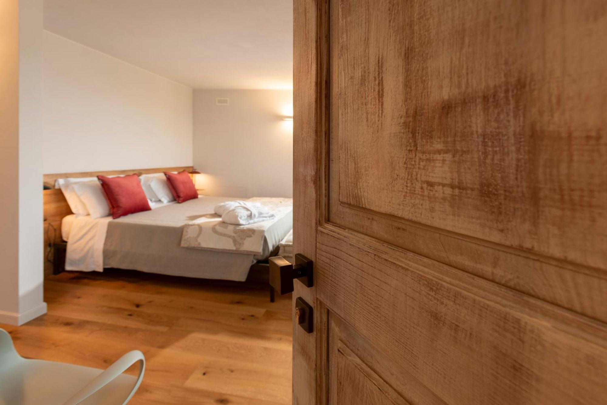 Antica Dimora Dosio Bed and Breakfast La Morra Buitenkant foto