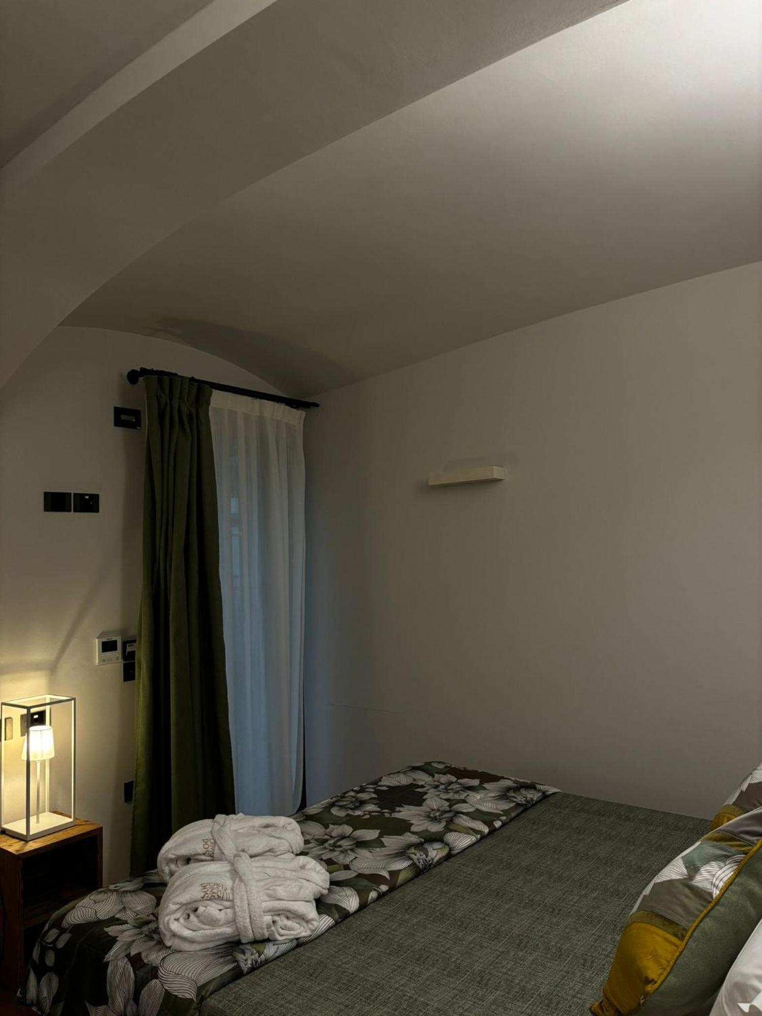 Antica Dimora Dosio Bed and Breakfast La Morra Buitenkant foto